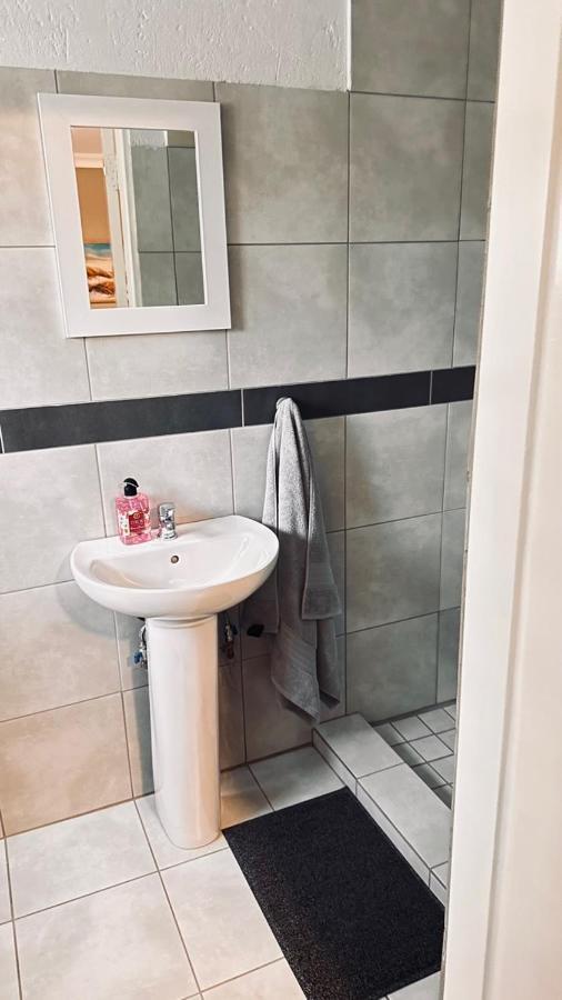 One Home Pretoria-Noord Εξωτερικό φωτογραφία